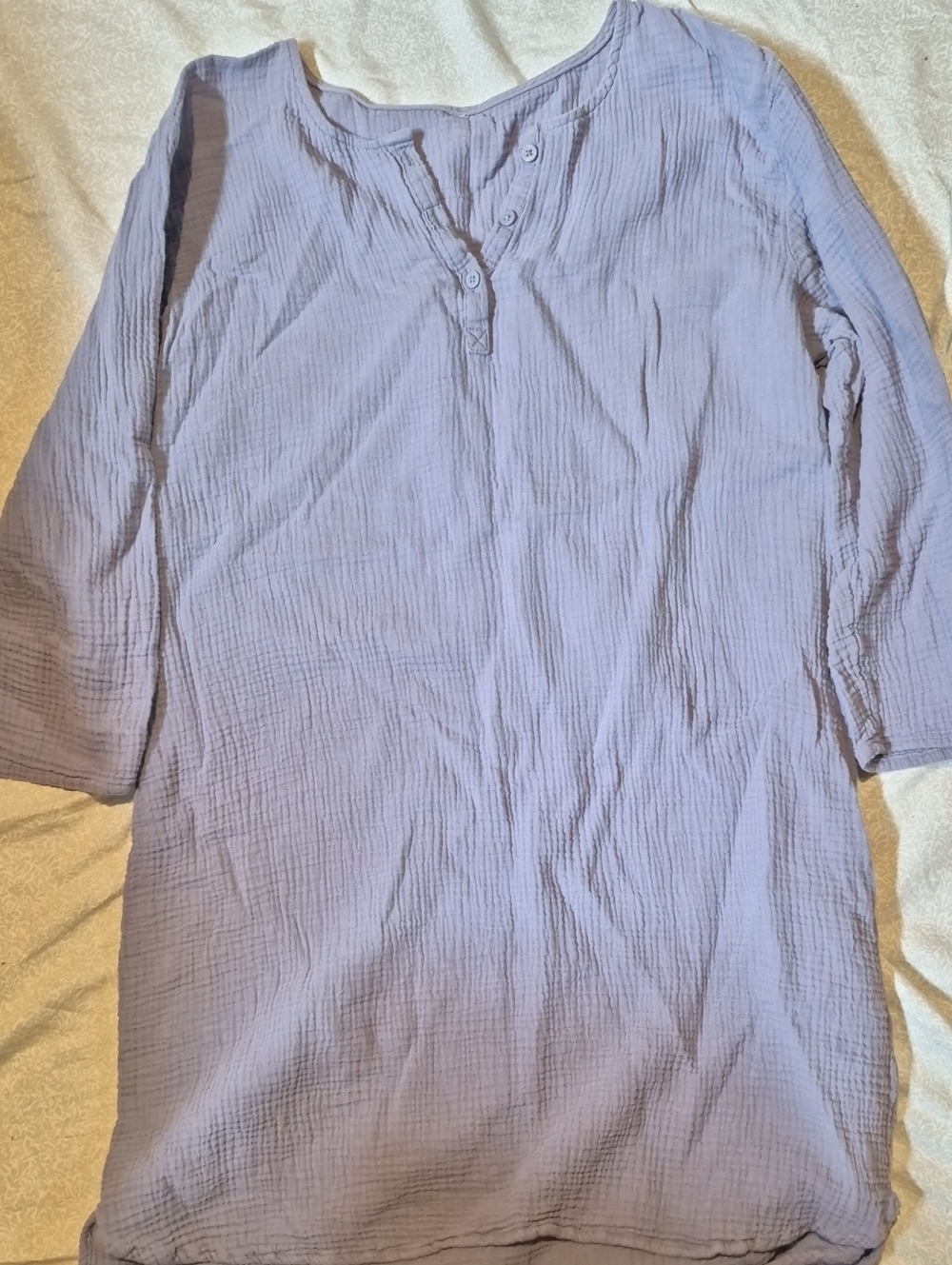 Women's Lightweight Long-Sleeve Henley Dress in Light Lavender